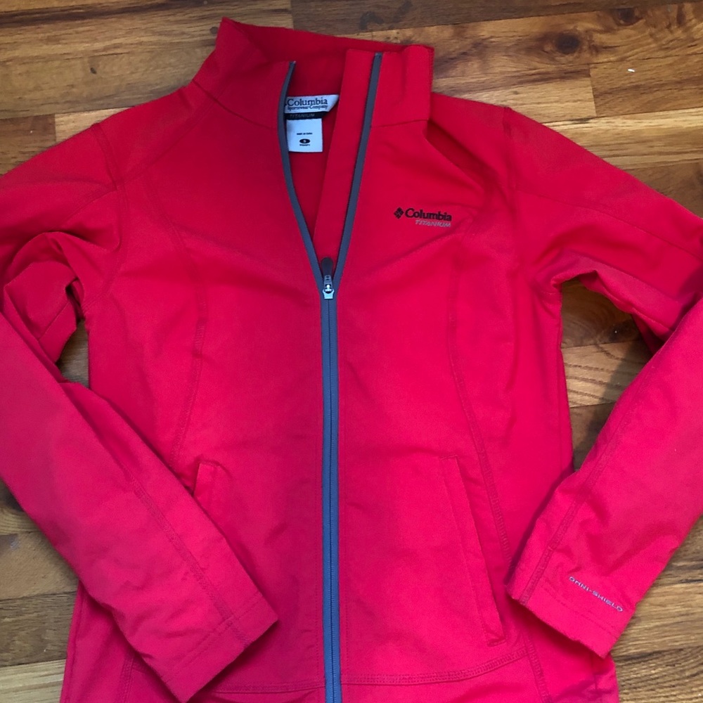 Columbia sports jacket, size S